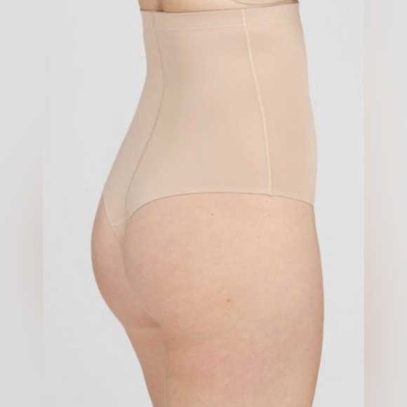 seamless solutions - high waist shaping thong Nude - Picture 4 of 8